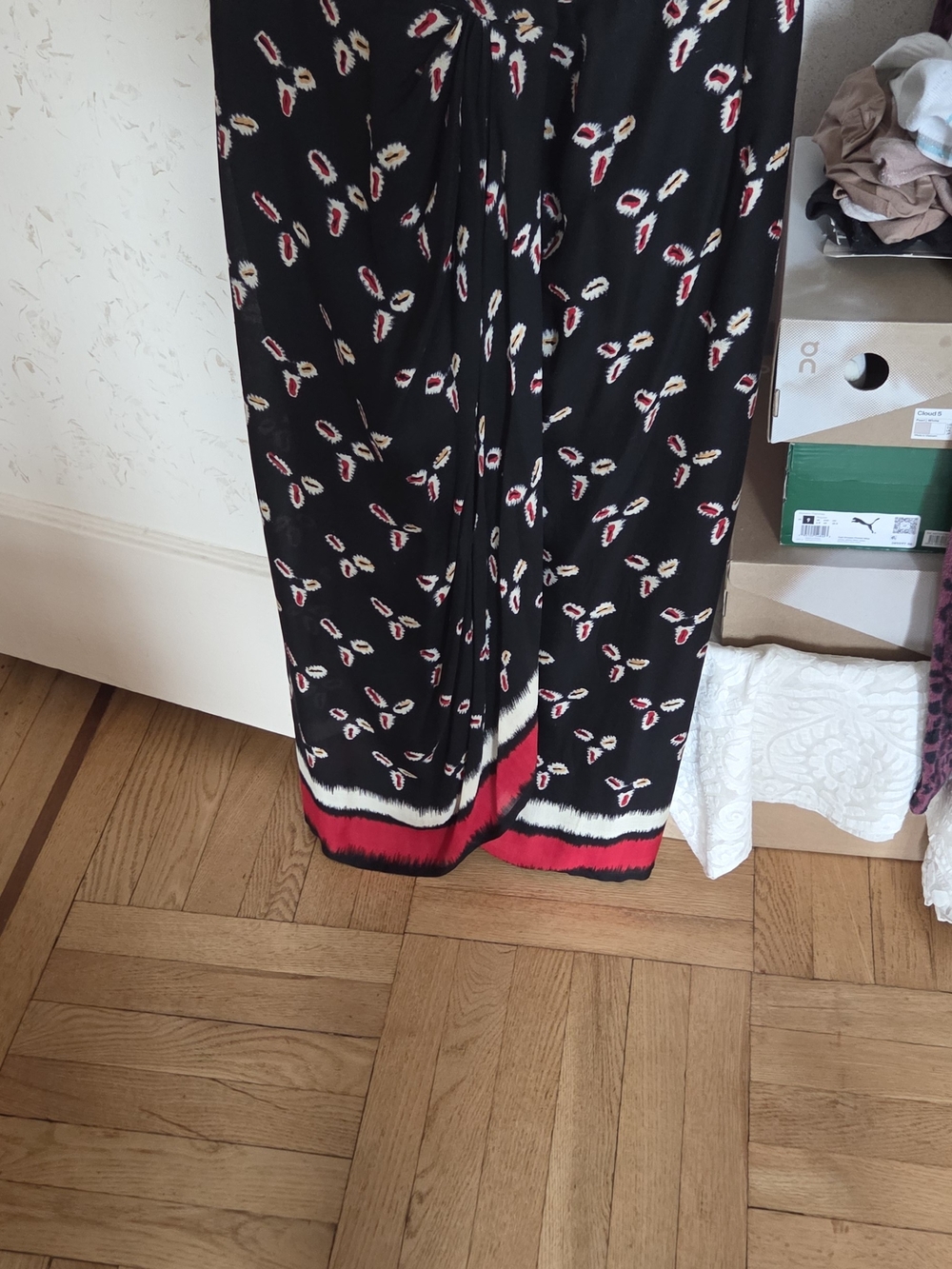 Anne Klein Black Asymmetrical Skirt with Red and Cream Hem and Scatter Print